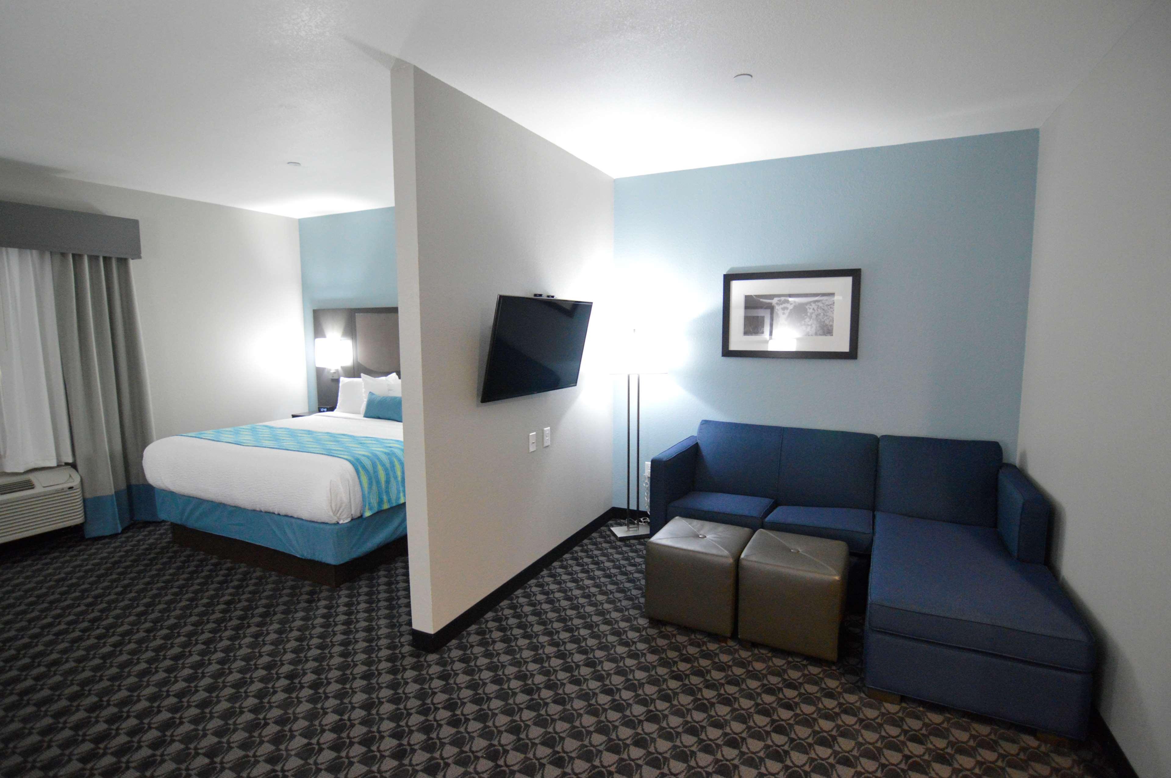 Best Western Plus Waller Hotel Ngoại thất bức ảnh
