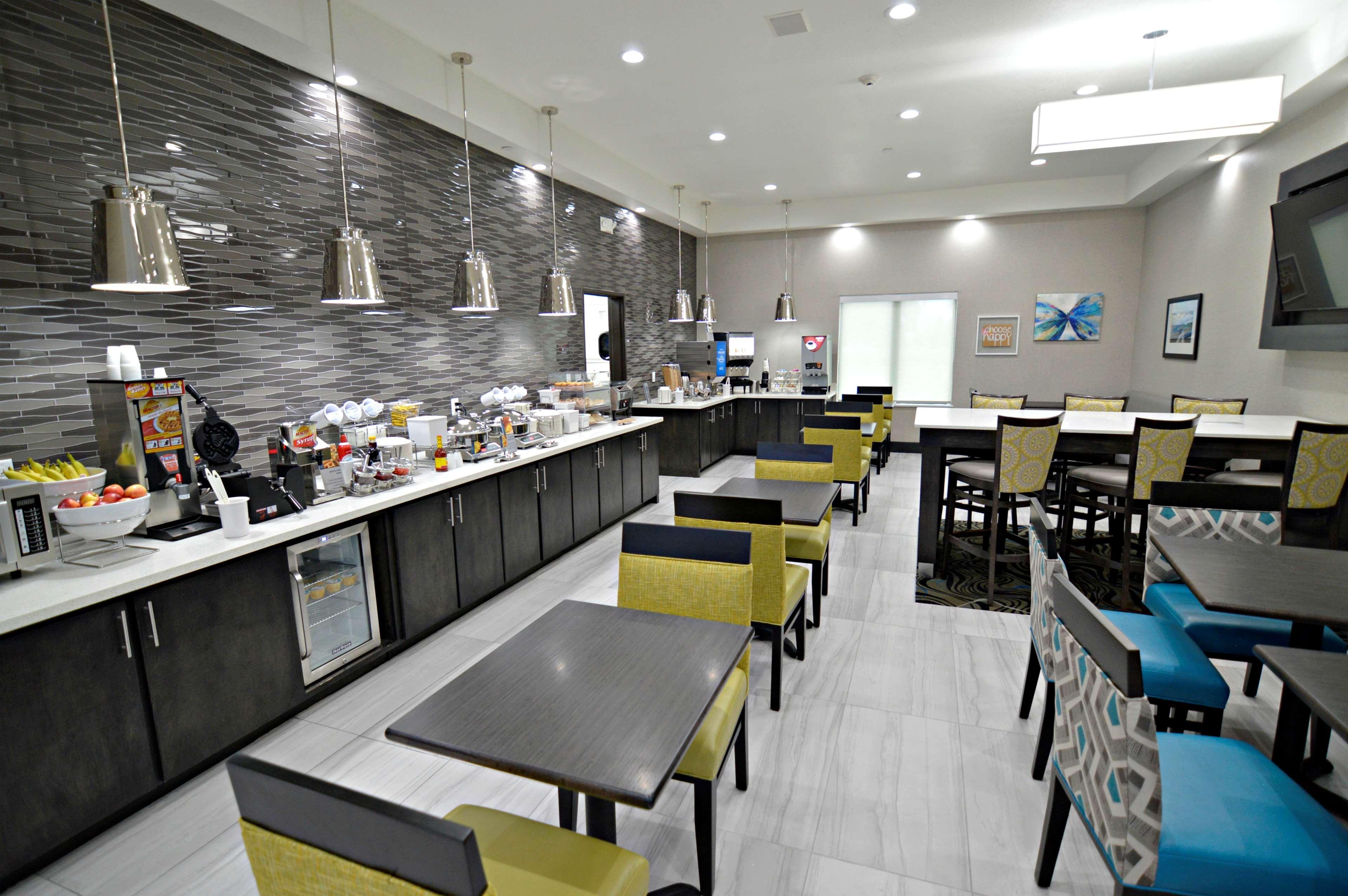 Best Western Plus Waller Hotel Ngoại thất bức ảnh