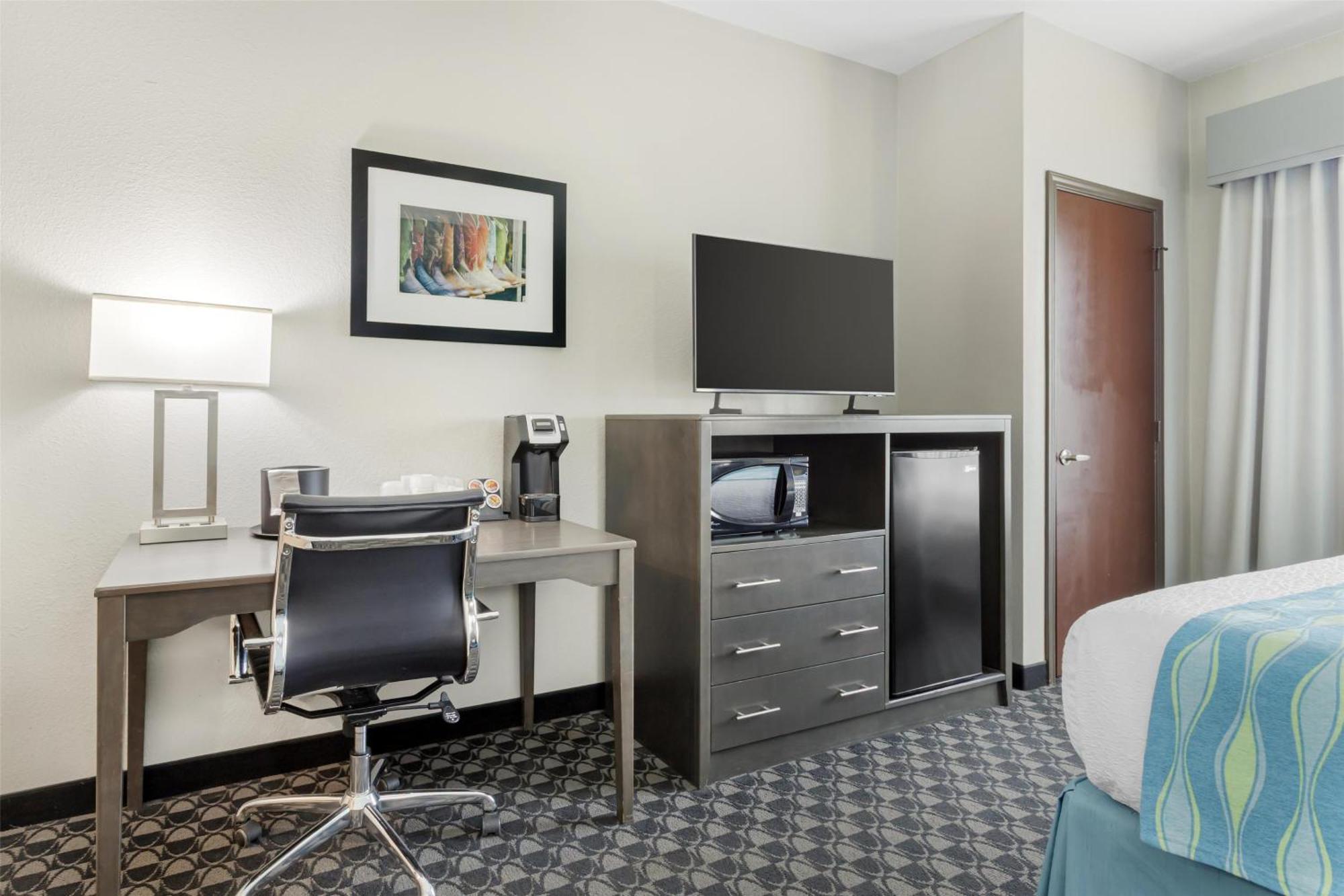 Best Western Plus Waller Hotel Ngoại thất bức ảnh