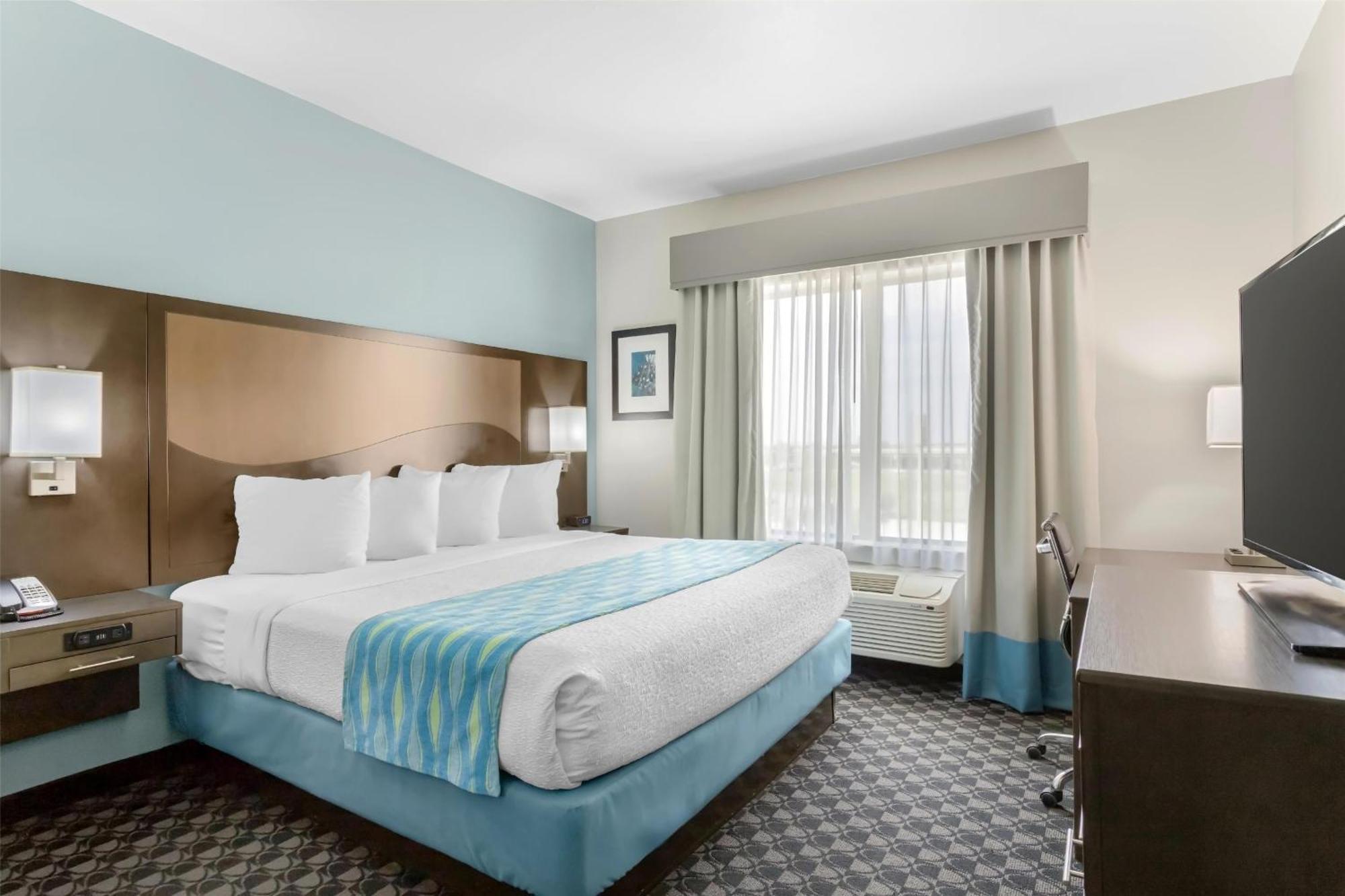 Best Western Plus Waller Hotel Ngoại thất bức ảnh