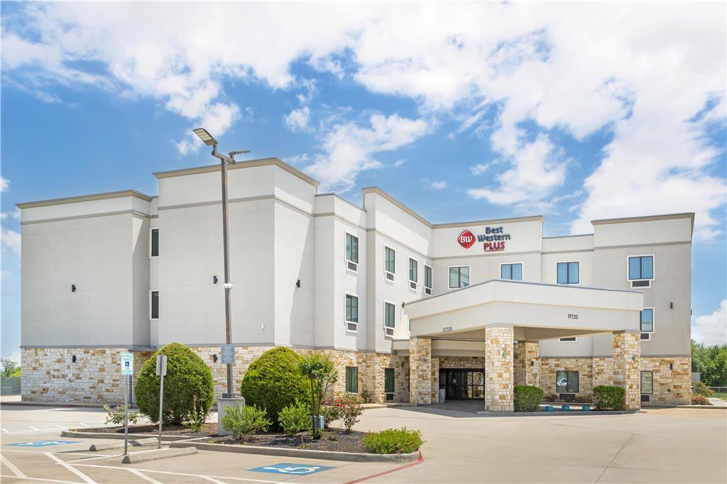 Best Western Plus Waller Hotel Ngoại thất bức ảnh